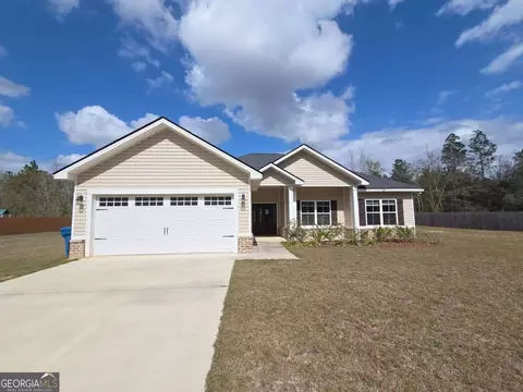 144 Linden Dr, Jesup, GA 31545