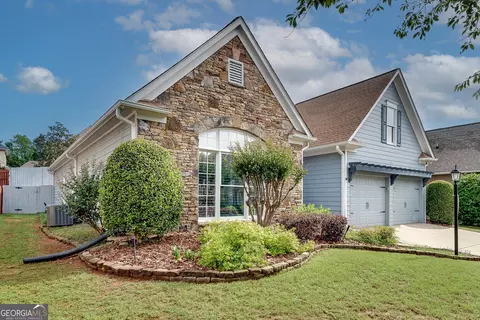 1820 Parkview Ct, Kennesaw, GA 30152