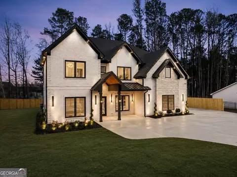 1613 Azalea Dr, Lawrenceville, GA 30043