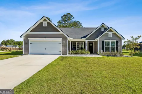 204 Bowline Ln, Kingsland, GA 31548
