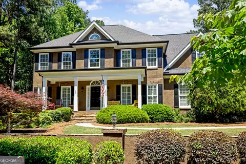 285 Inverness Shores Dr, Fayetteville, GA 30215