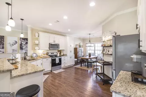 Kitchen - 609 Live Oak Way, Dublin, GA 31021 photo 1 of 3