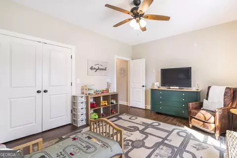 Bedroom - 609 Live Oak Way, Dublin, GA 31021 photo 4 of 5