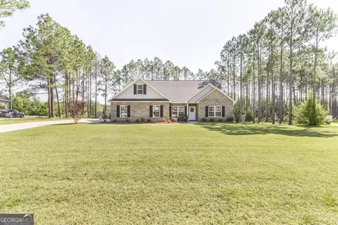 Exterior - 609 Live Oak Way, Dublin, GA 31021 photo 2 of 10