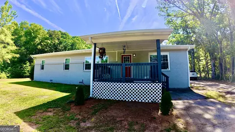 67 Glover Cir, Newnan, GA 30263