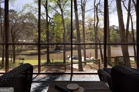 1810 Parks Mill Dr, Greensboro, GA 30642