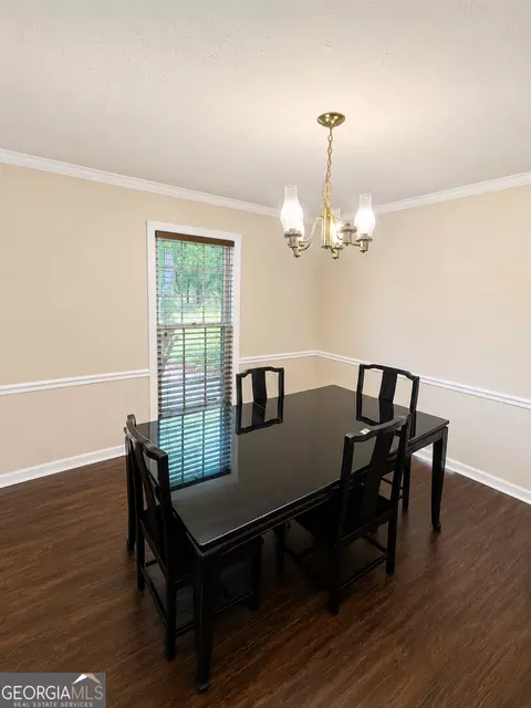 Dining - 1054 Glass Bridge Rd, Lagrange, GA 30240 photo 1 of 2
