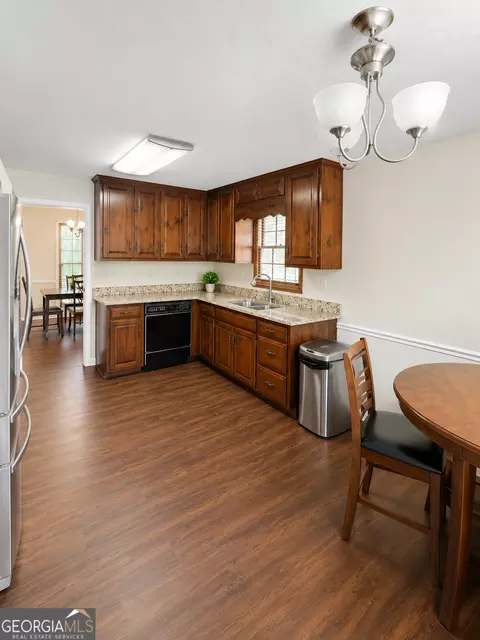 Kitchen - 1054 Glass Bridge Rd, Lagrange, GA 30240 photo 1 of 3