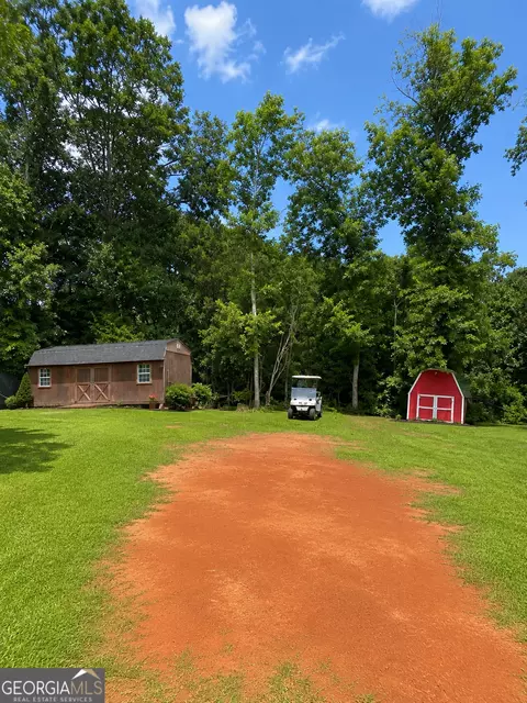 Exterior - 1054 Glass Bridge Rd, Lagrange, GA 30240 photo 4 of 5