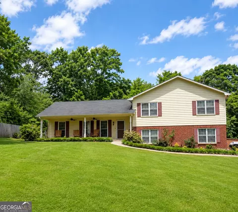 1054 Glass Bridge Rd, Lagrange, GA 30240
