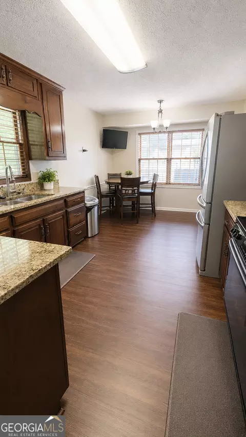 Kitchen - 1054 Glass Bridge Rd, Lagrange, GA 30240 photo 3 of 3