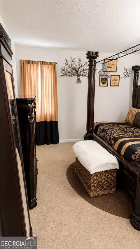 Bedroom - 1054 Glass Bridge Rd, Lagrange, GA 30240 photo 2 of 6