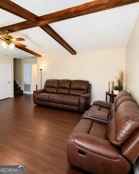 Living - 1054 Glass Bridge Rd, Lagrange, GA 30240 photo 1 of 3