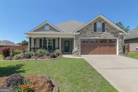 124 Highland Point Dr, Kathleen, GA 31047