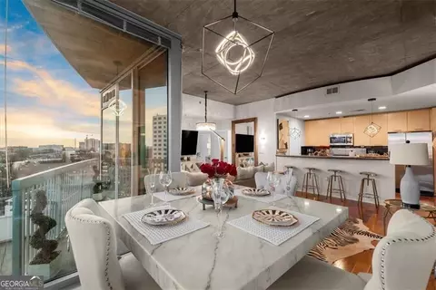 3324 Peachtree Rd #902, Atlanta, GA 30326