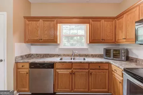 Kitchen - 165 John Sharp Rd, Colbert, GA 30628 photo 3 of 3
