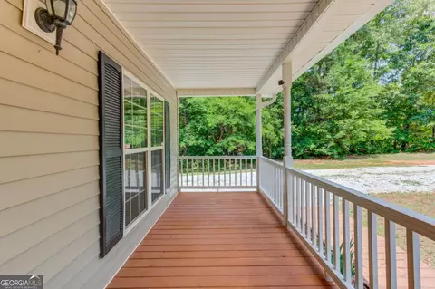 Exterior - 165 John Sharp Rd, Colbert, GA 30628 photo 2 of 5