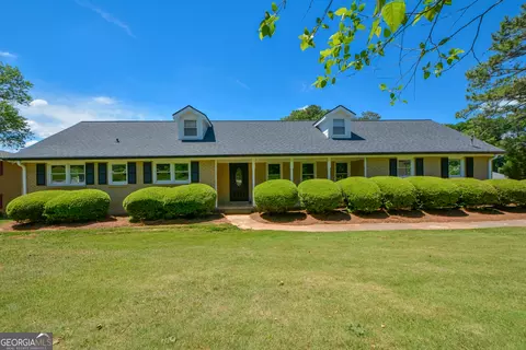 2683 Amberly Way, Snellville, GA 30078