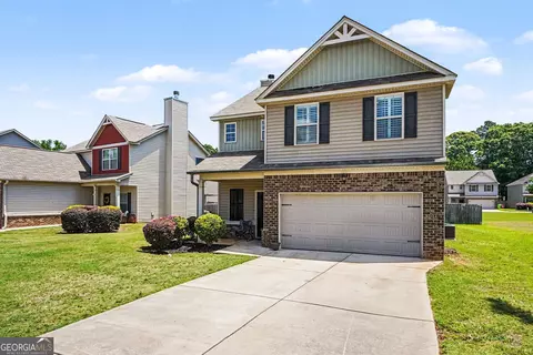 Exterior - 108 Truman Ct, Jackson, GA 30233 photo 2 of 5