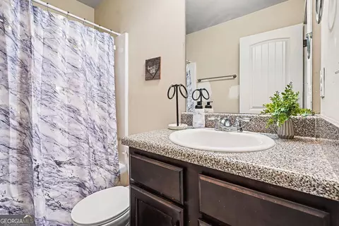 Bath - 108 Truman Ct, Jackson, GA 30233 photo 2 of 2