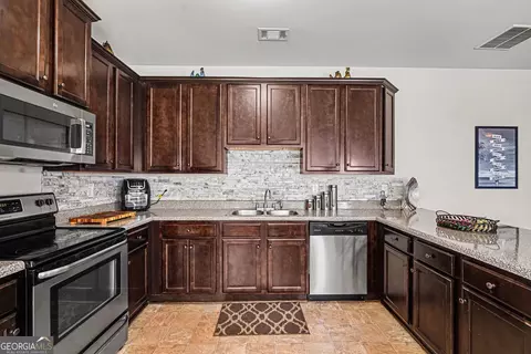 Kitchen - 108 Truman Ct, Jackson, GA 30233 photo 3 of 3