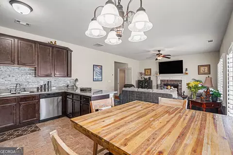 Kitchen - 108 Truman Ct, Jackson, GA 30233 photo 1 of 3