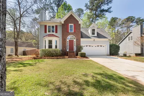 220 Chadwick Cir, Macon, GA 31210