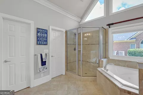 Bath - 2720 Heritage Bend Ct, Grayson, GA 30017 photo 1 of 11