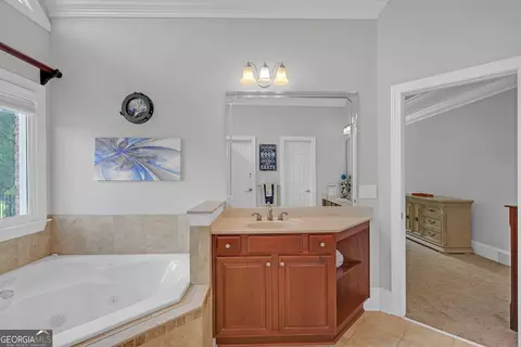 Bath - 2720 Heritage Bend Ct, Grayson, GA 30017 photo 4 of 11