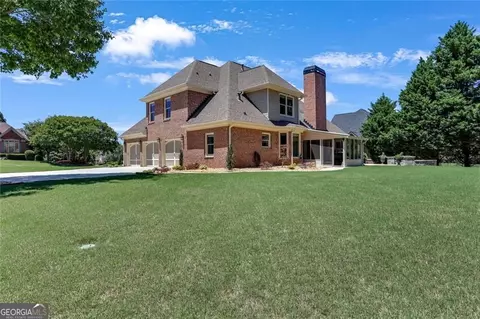 Exterior - 2720 Heritage Bend Ct, Grayson, GA 30017 photo 7 of 23