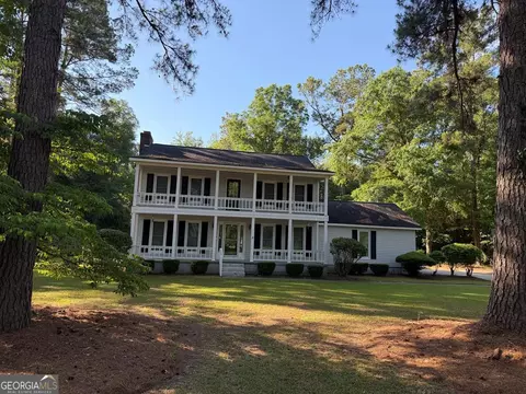 602 Holly Dr, Dublin, GA 31021