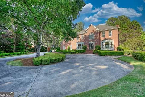 236 Westchester Dr, Griffin, GA 30223