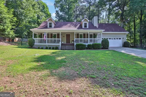 90 Omega Dr, Lawrenceville, GA 30044