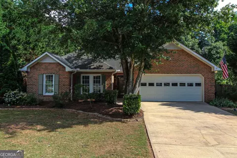 105 Meadow Creek Dr, Athens, GA 30605