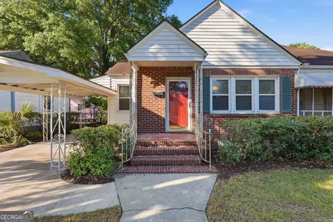 2103 E 37th St, Savannah, GA 31404