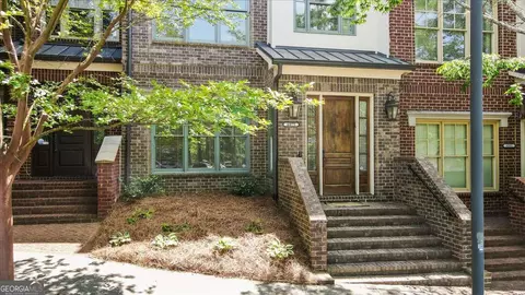 6075 City Walk Ln, Atlanta, GA 30328
