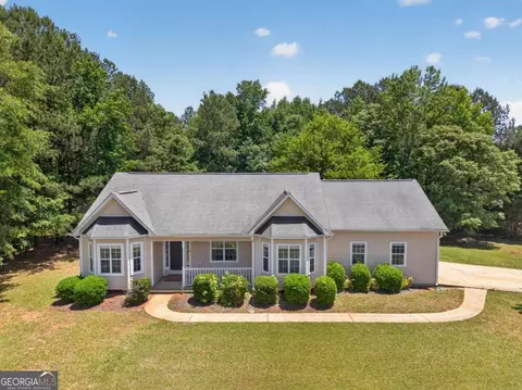 240 Ashley Trace Dr, Locust Grove, GA 30248