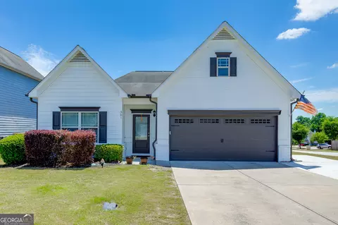 381 Eagles Bluff Way, Hoschton, GA 30548