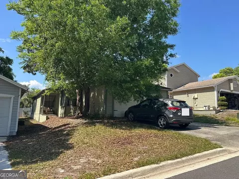 558 Portland Cir, Apopka, FL 32703