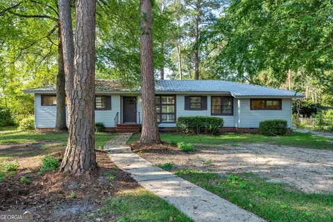 718 E 22nd Ave, Cordele, GA 31015