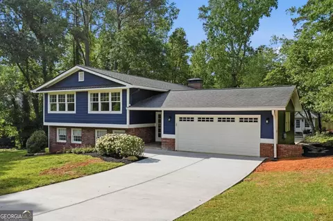 2484 Marguerite Pl NE, Marietta, GA 30068