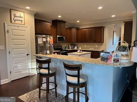 Kitchen - 19 Chatham Ct, Williamson, GA 30292 photo 1 of 8