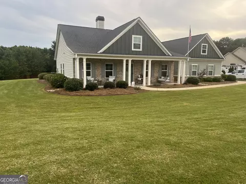 Exterior - 19 Chatham Ct, Williamson, GA 30292 photo 20 of 24