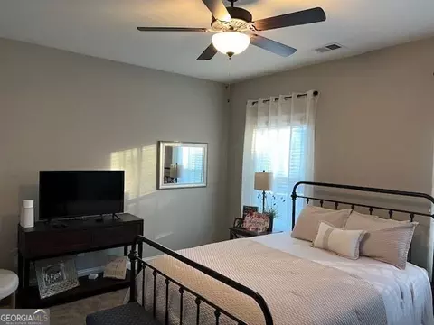 Bedroom - 19 Chatham Ct, Williamson, GA 30292 photo 3 of 6