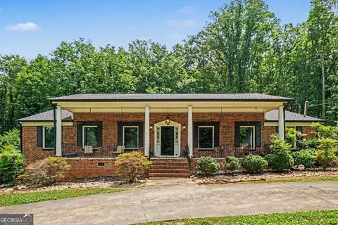 10 Oriole Dr, Cartersville, GA 30121