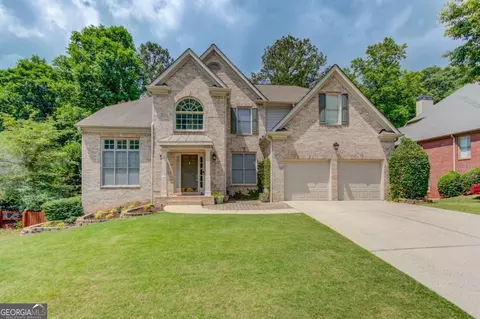 6380 Grand Magnolia Dr, Buford, GA 30518
