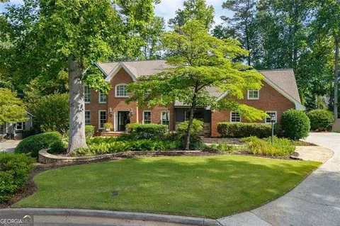 1018 Redfield Ln, Atlanta, GA 30338