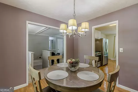 Dining - 1527 Bennett Rd, Grayson, GA 30017 photo 2 of 3