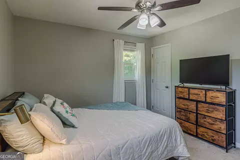 Bedroom - 1527 Bennett Rd, Grayson, GA 30017 photo 1 of 5