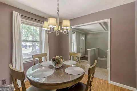 Dining - 1527 Bennett Rd, Grayson, GA 30017 photo 1 of 3
